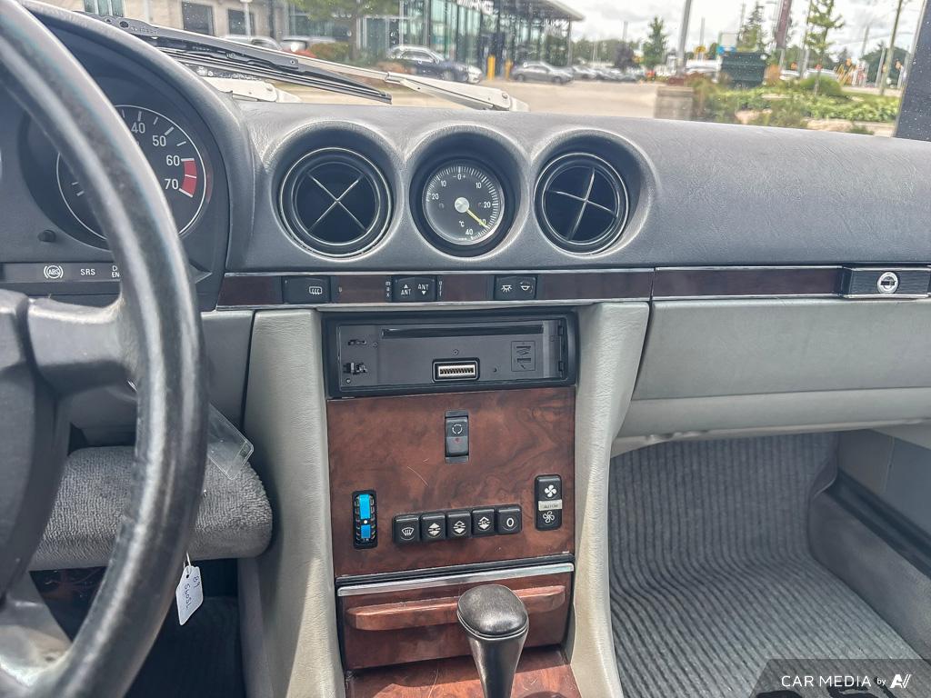 used 1989 Mercedes-Benz 560SL car, priced at $29,994