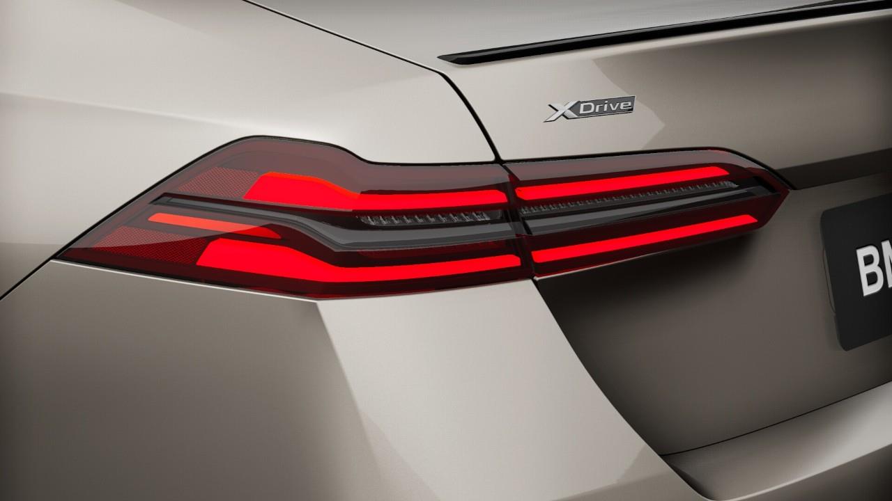 2026 BMW 550e xDrive, 多伦多, 全款车
