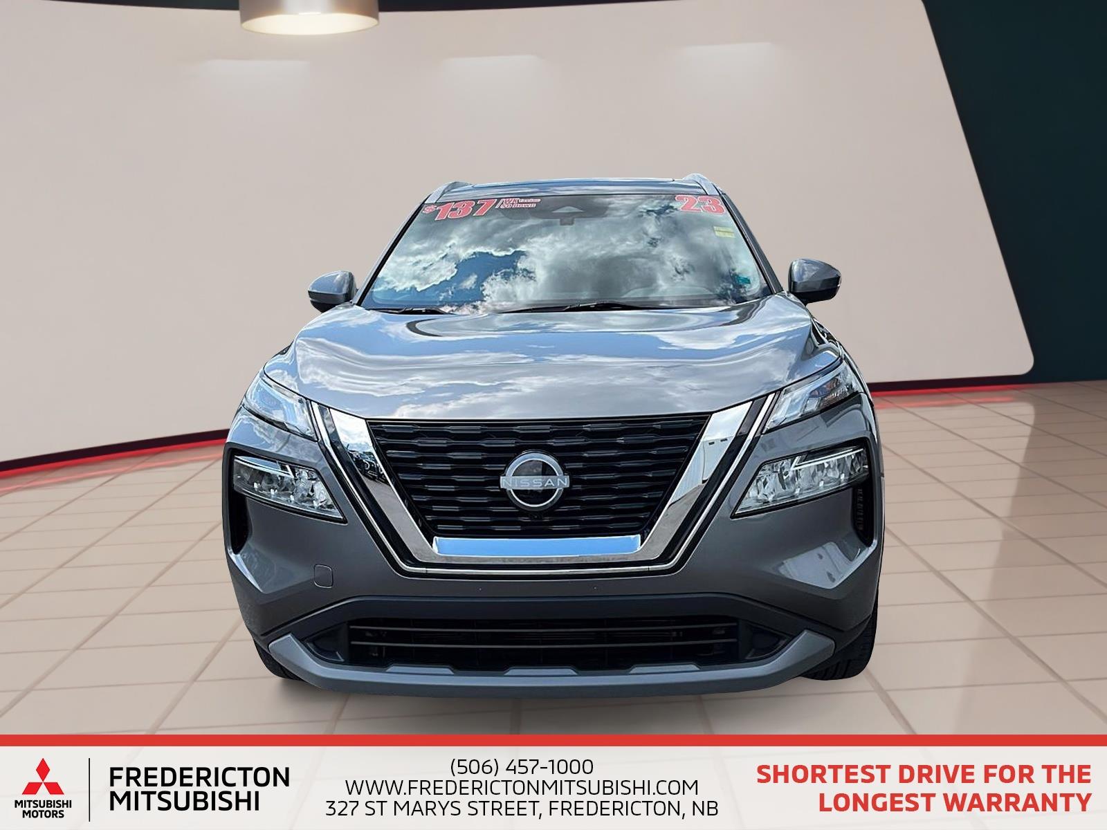 2023 Nissan Rogue SV Moonroof