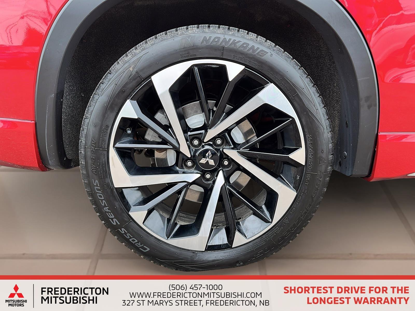 2023 Mitsubishi Outlander Plug-In Hybrid SEL