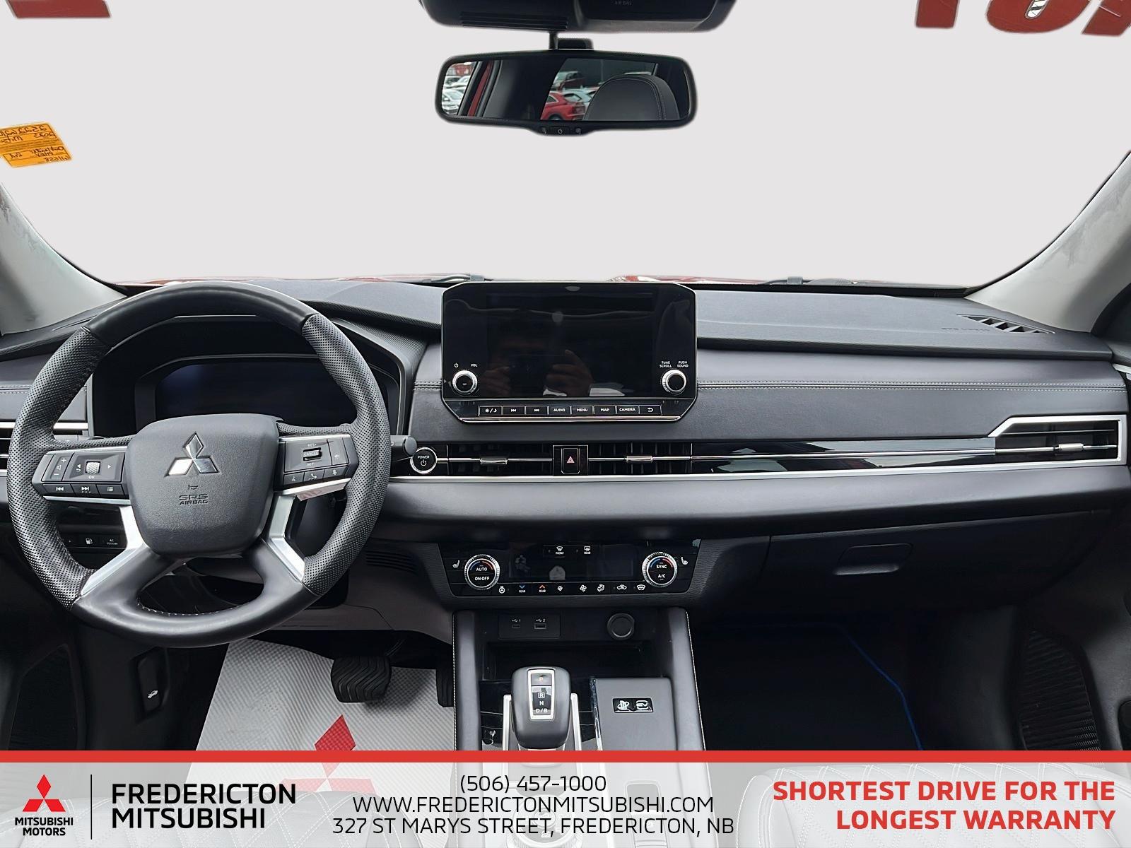 2023 Mitsubishi Outlander Plug-In Hybrid SEL
