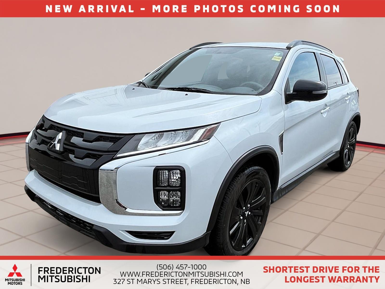 2023 Mitsubishi RVR LE