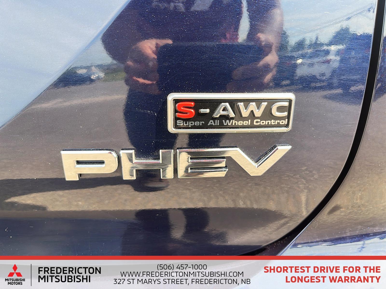 2023 Mitsubishi Outlander Plug-In Hybrid SEL
