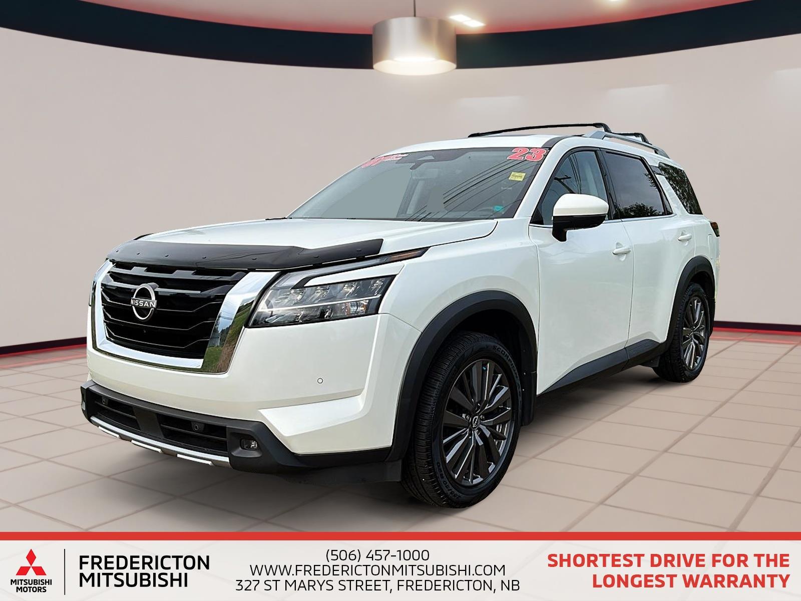 2023 Nissan Pathfinder SL