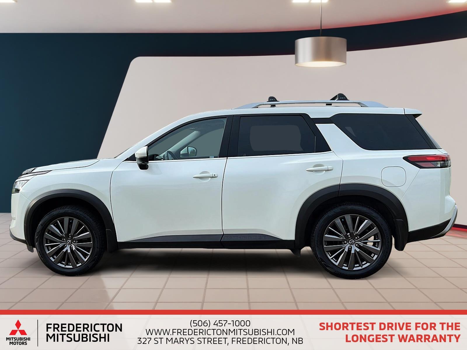 2023 Nissan Pathfinder SL