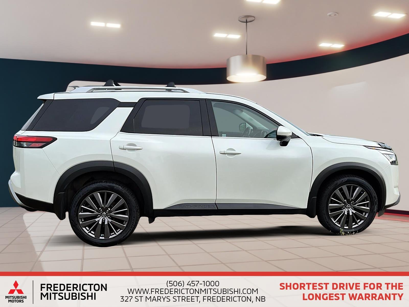 2023 Nissan Pathfinder SL