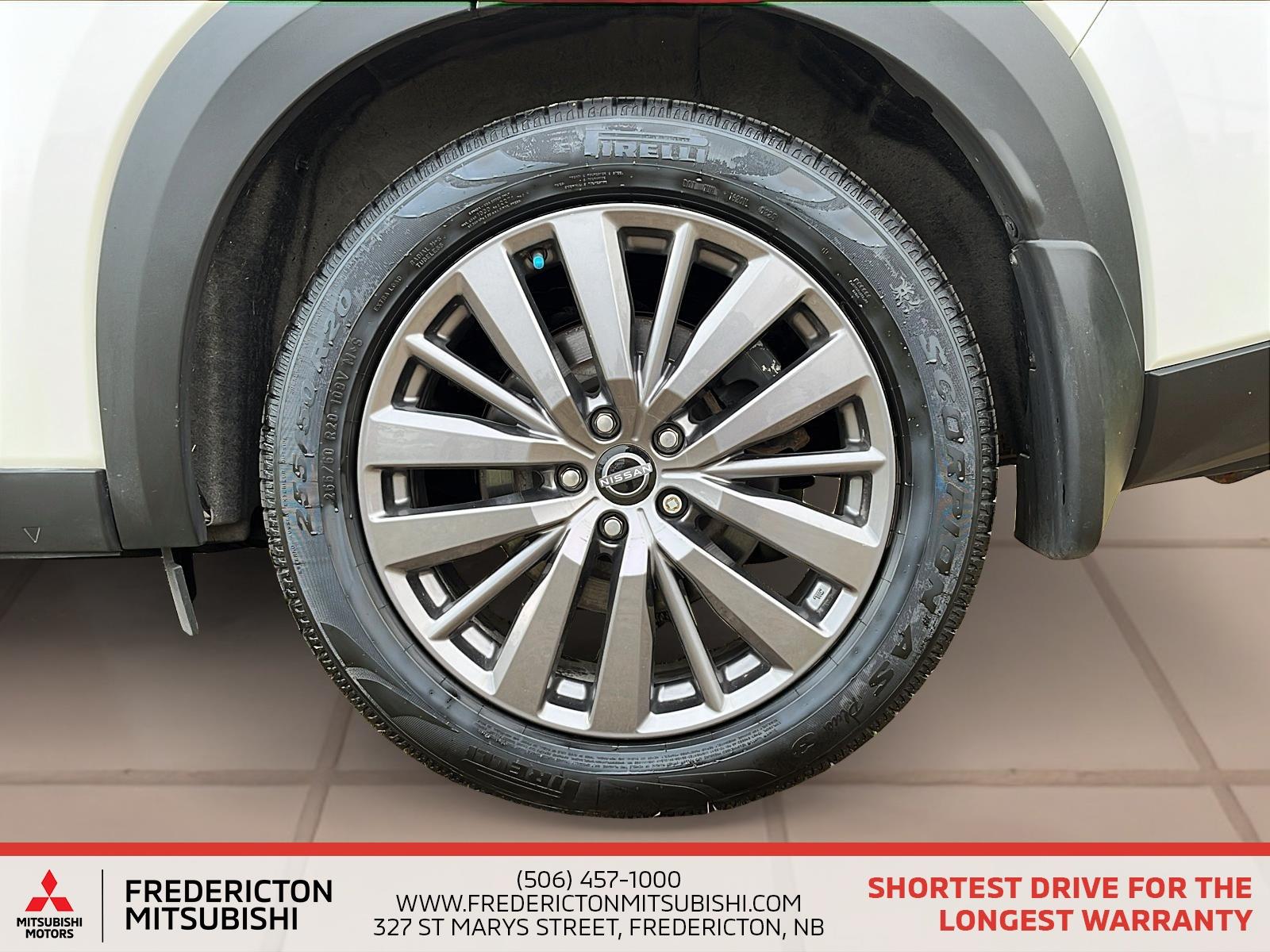 2023 Nissan Pathfinder SL