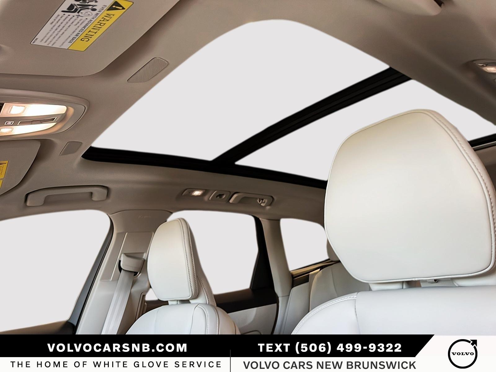 2026 Volvo XC60 B5 Ultra Dark Theme
