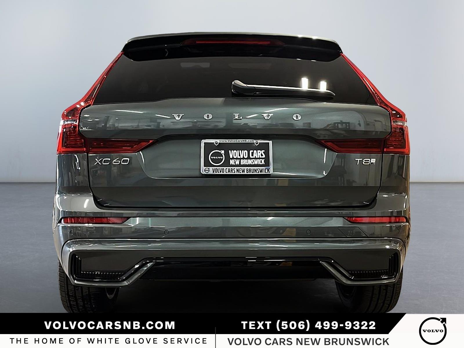 2026 Volvo XC60 Plug-In Hybrid T8 Plus Dark Theme