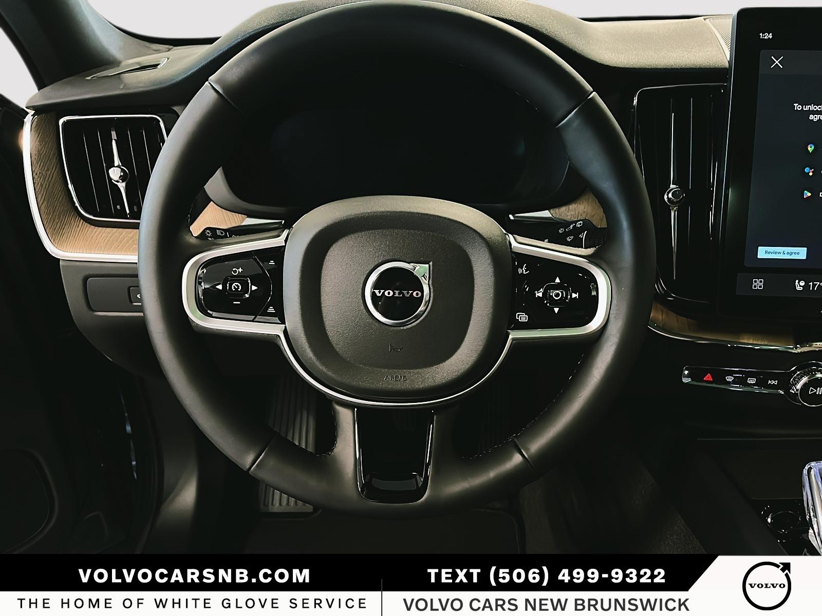 2026 Volvo XC60 Plug-In Hybrid T8 Plus Dark Theme