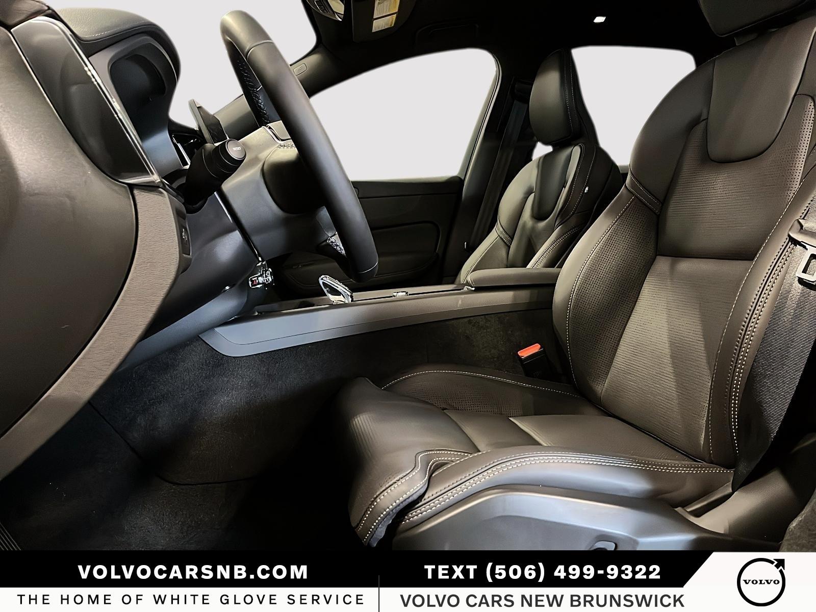 2026 Volvo XC60 Plug-In Hybrid T8 Ultra Black Edition