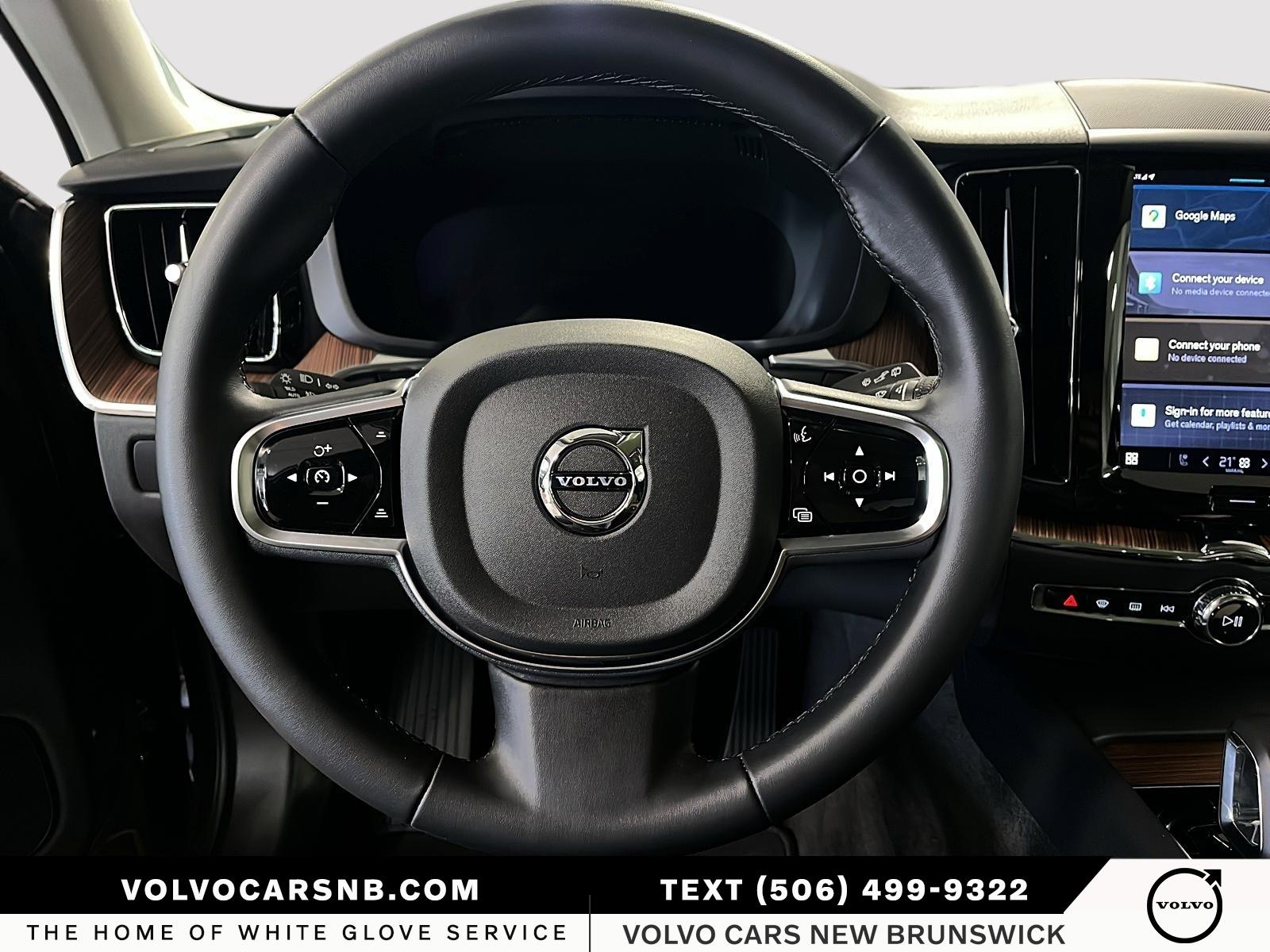 2024 Volvo XC60 B5 Plus Dark Theme