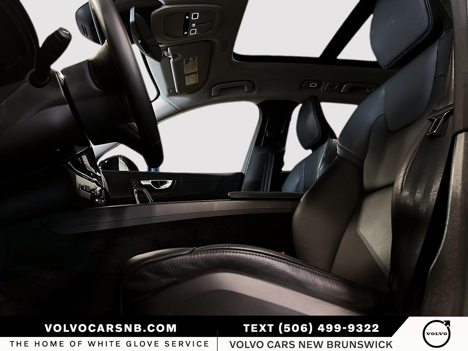 2024 Volvo XC60 B5 Plus Dark Theme