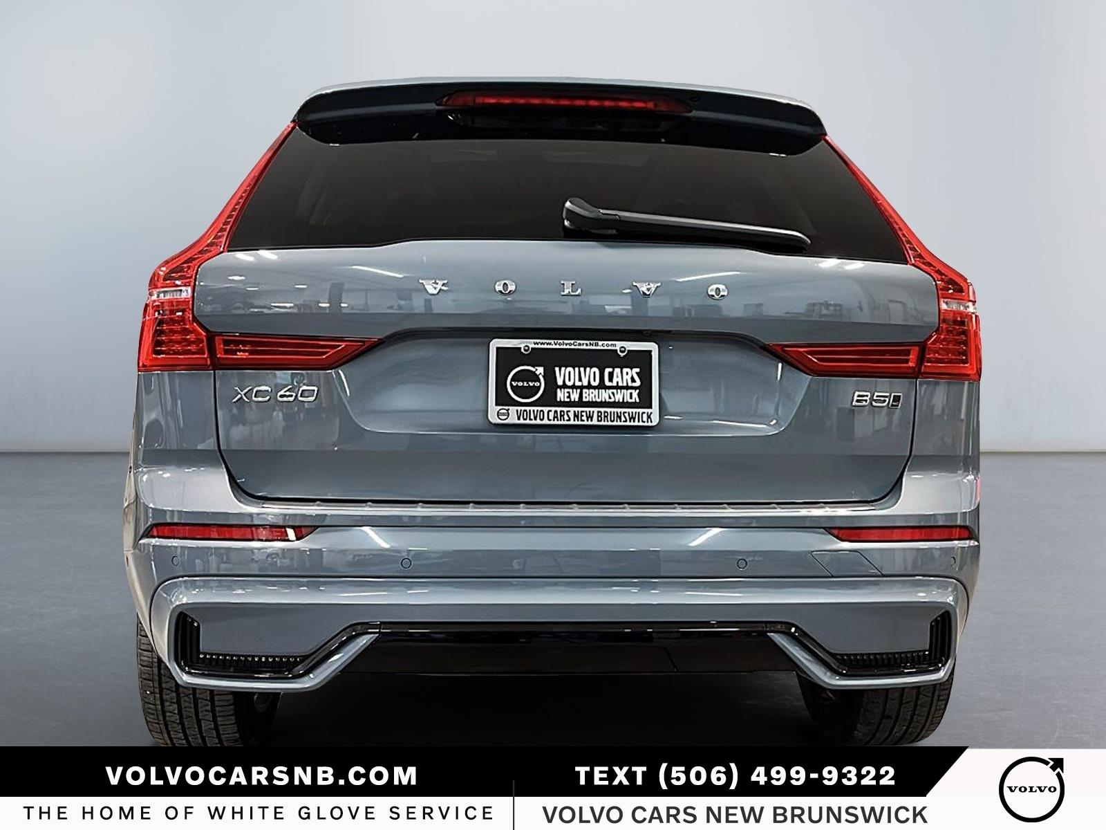 2024 Volvo XC60 B5 Plus Dark Theme
