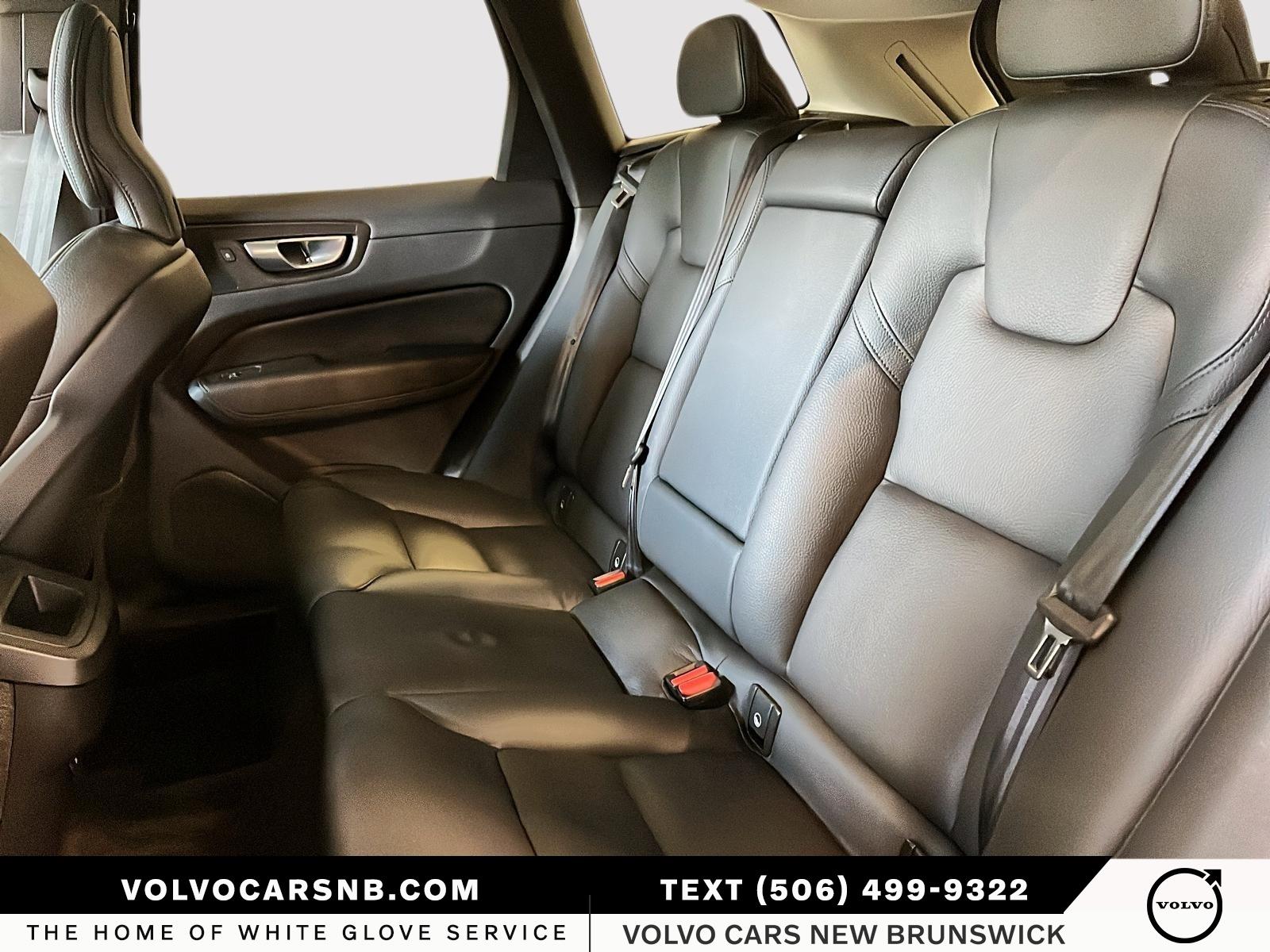 2024 Volvo XC60 B5 Plus Dark Theme