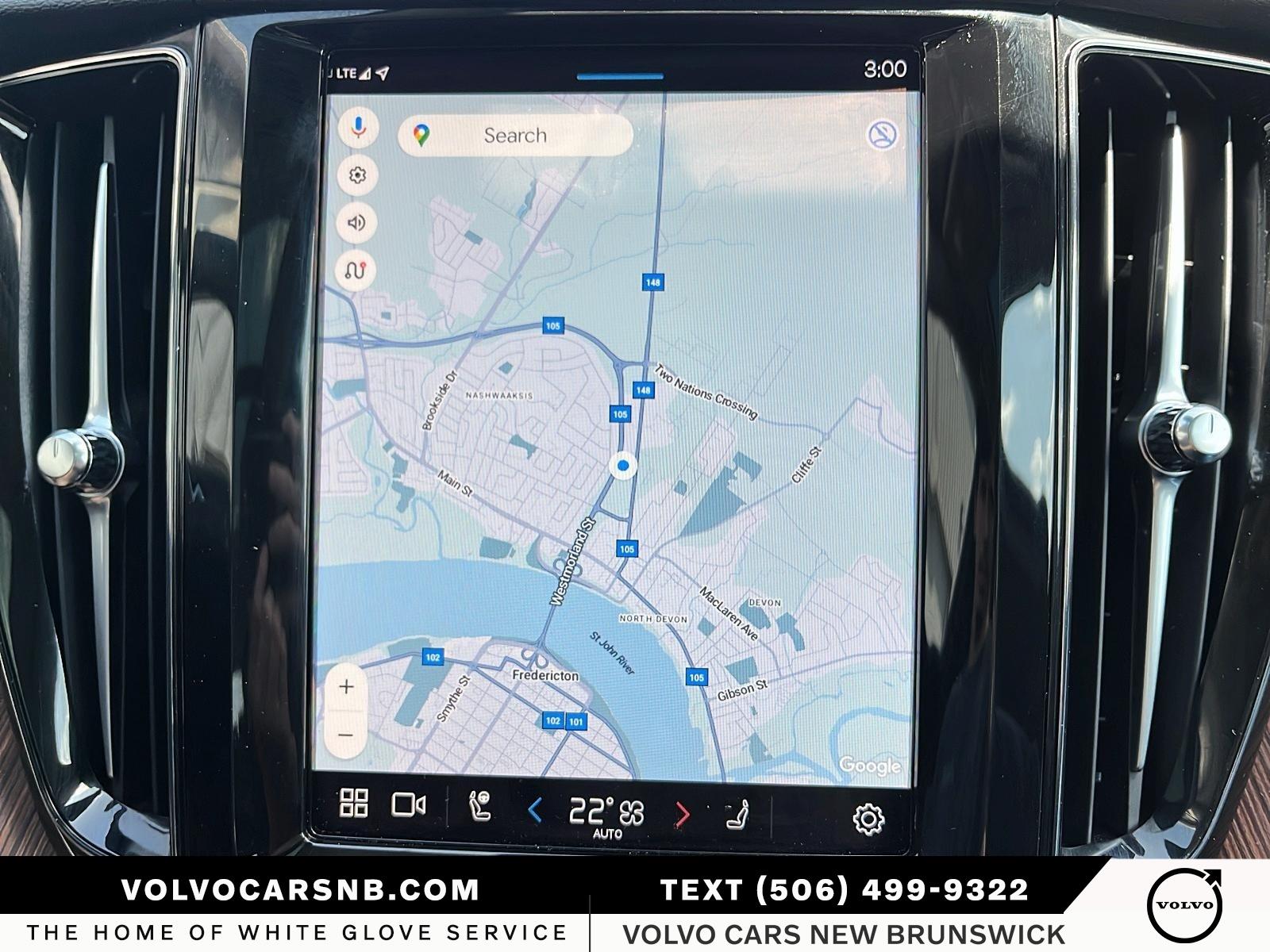 2024 Volvo XC60 B5 Plus Dark Theme