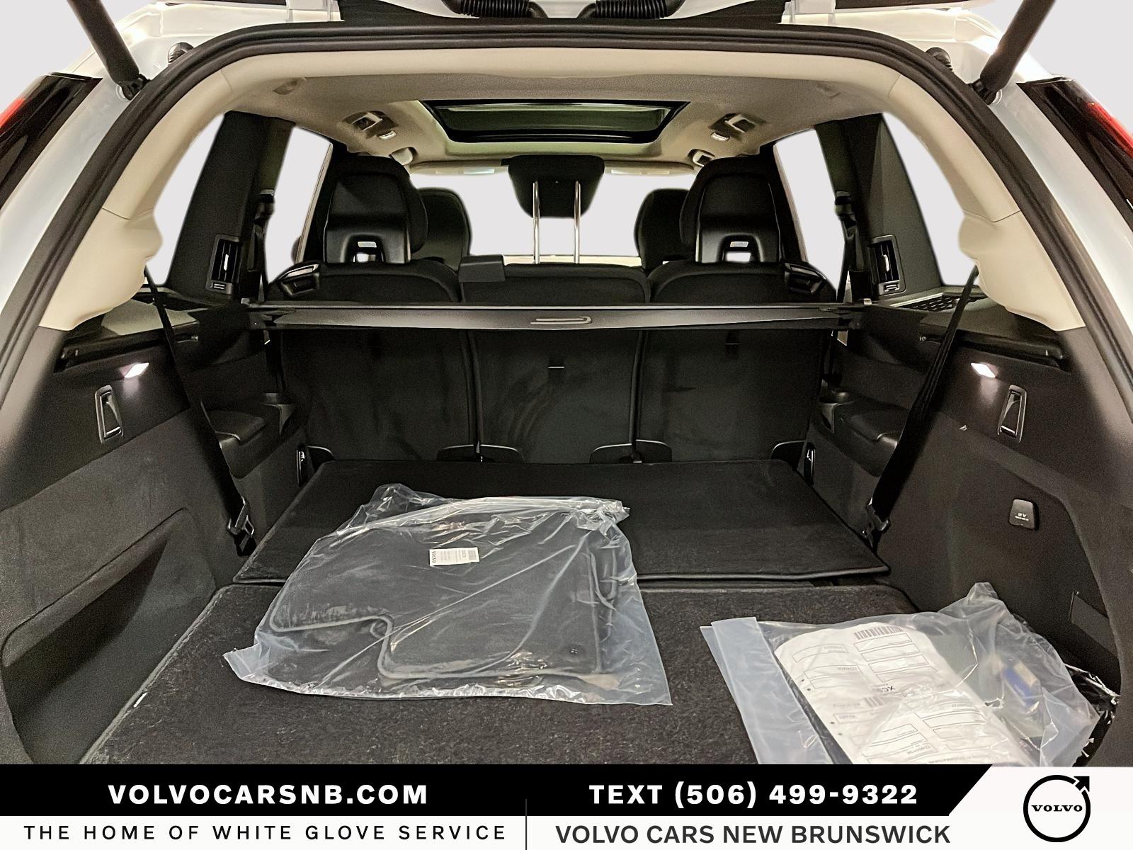 2026 Volvo XC90 B6 Plus Dark Theme