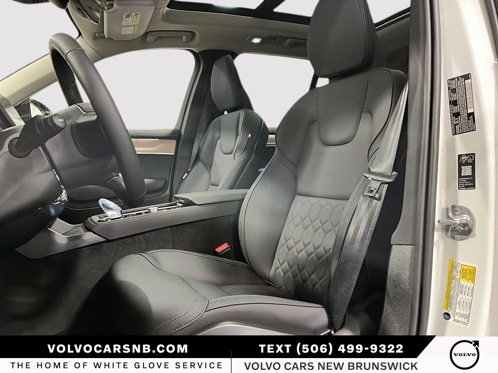 2026 Volvo XC90 B6 Plus Dark Theme