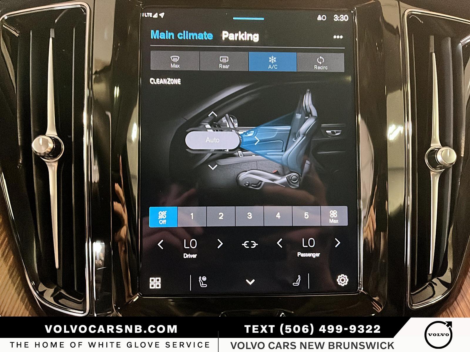 2024 Volvo XC60 B5 Plus Dark Theme
