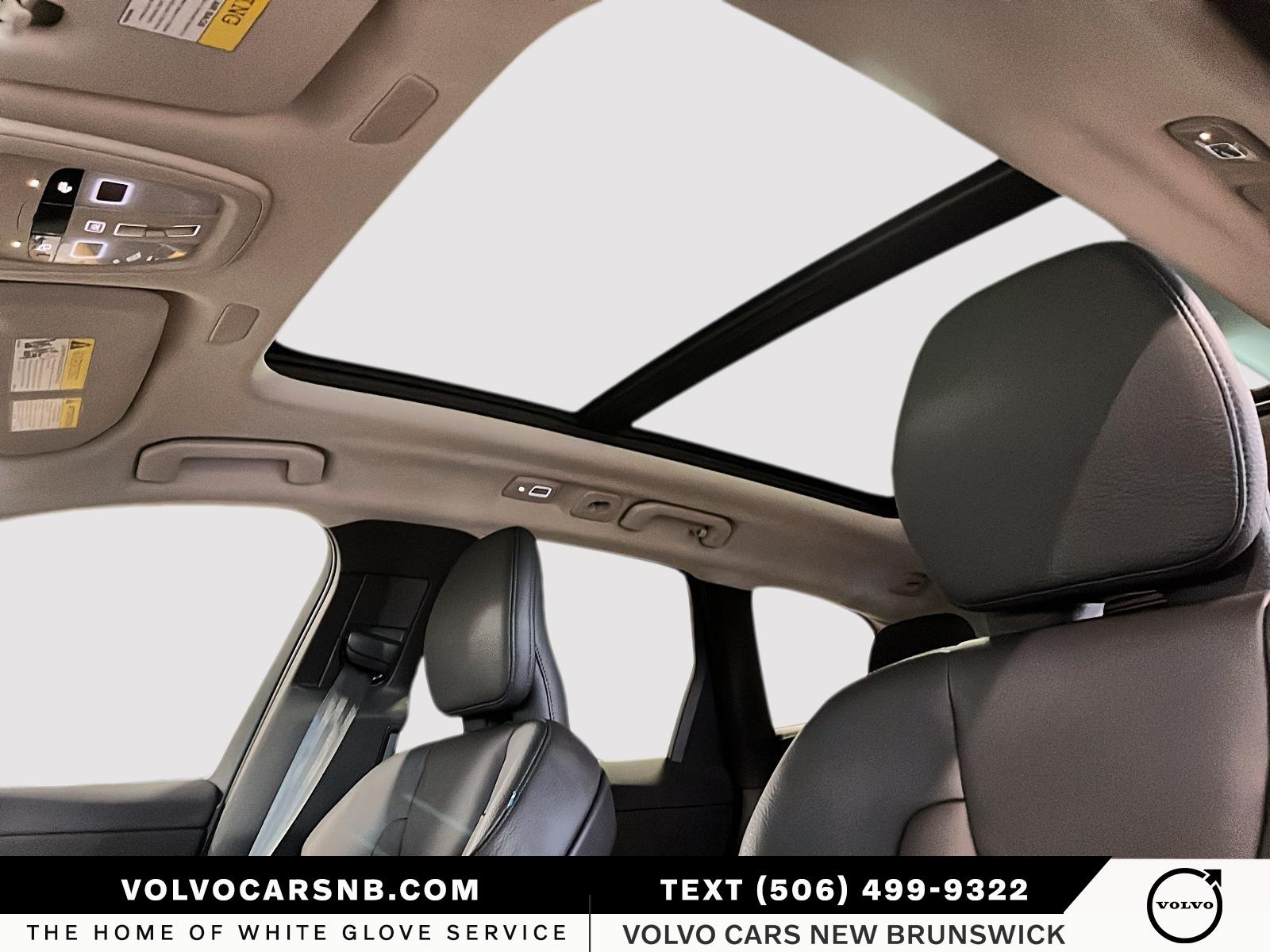 2024 Volvo XC60 B5 Plus Dark Theme