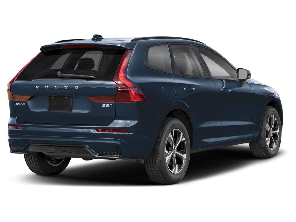 2026 Volvo XC60 B5 Plus Dark Theme