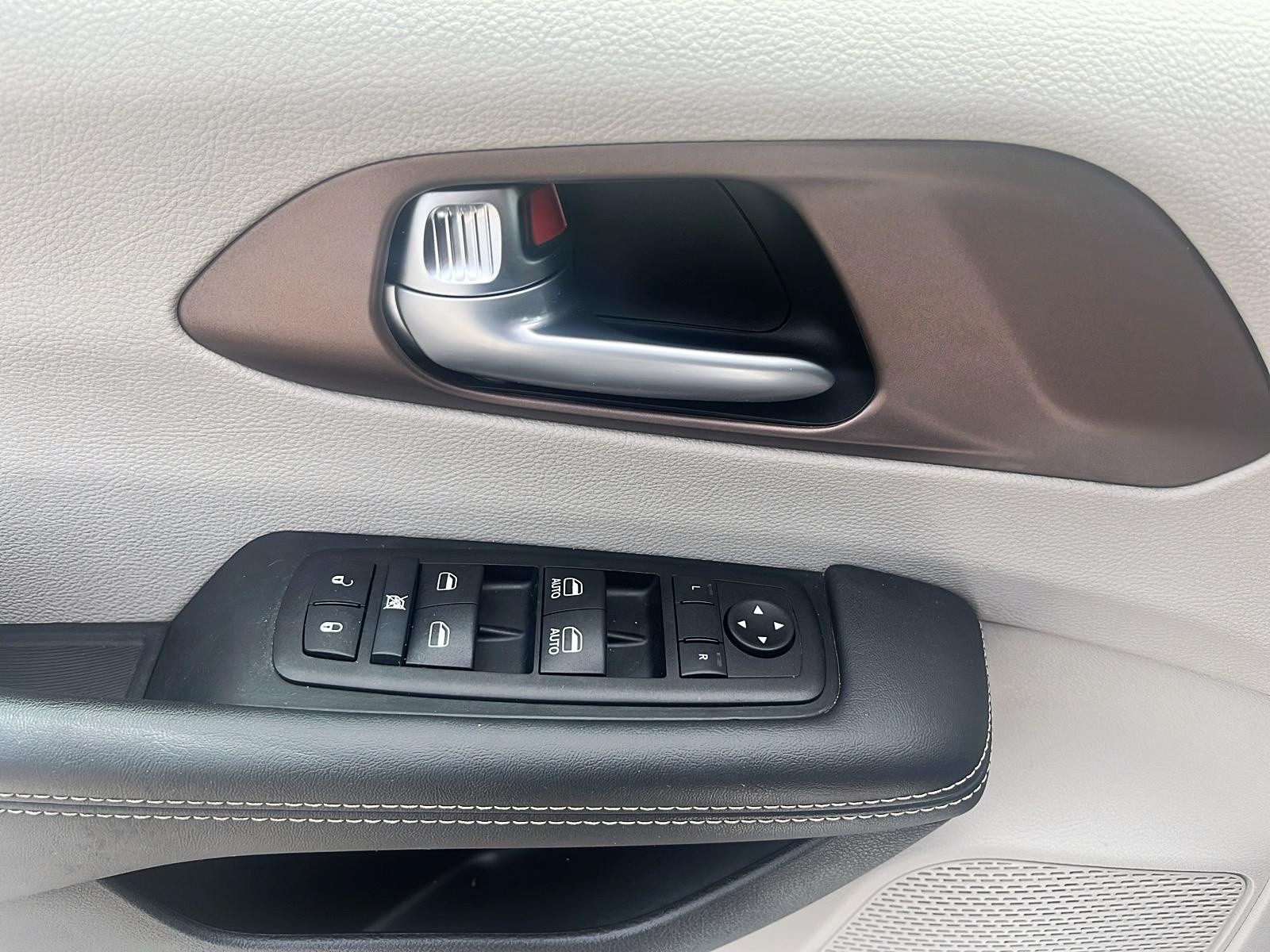 2024 Chrysler Grand Caravan SXT