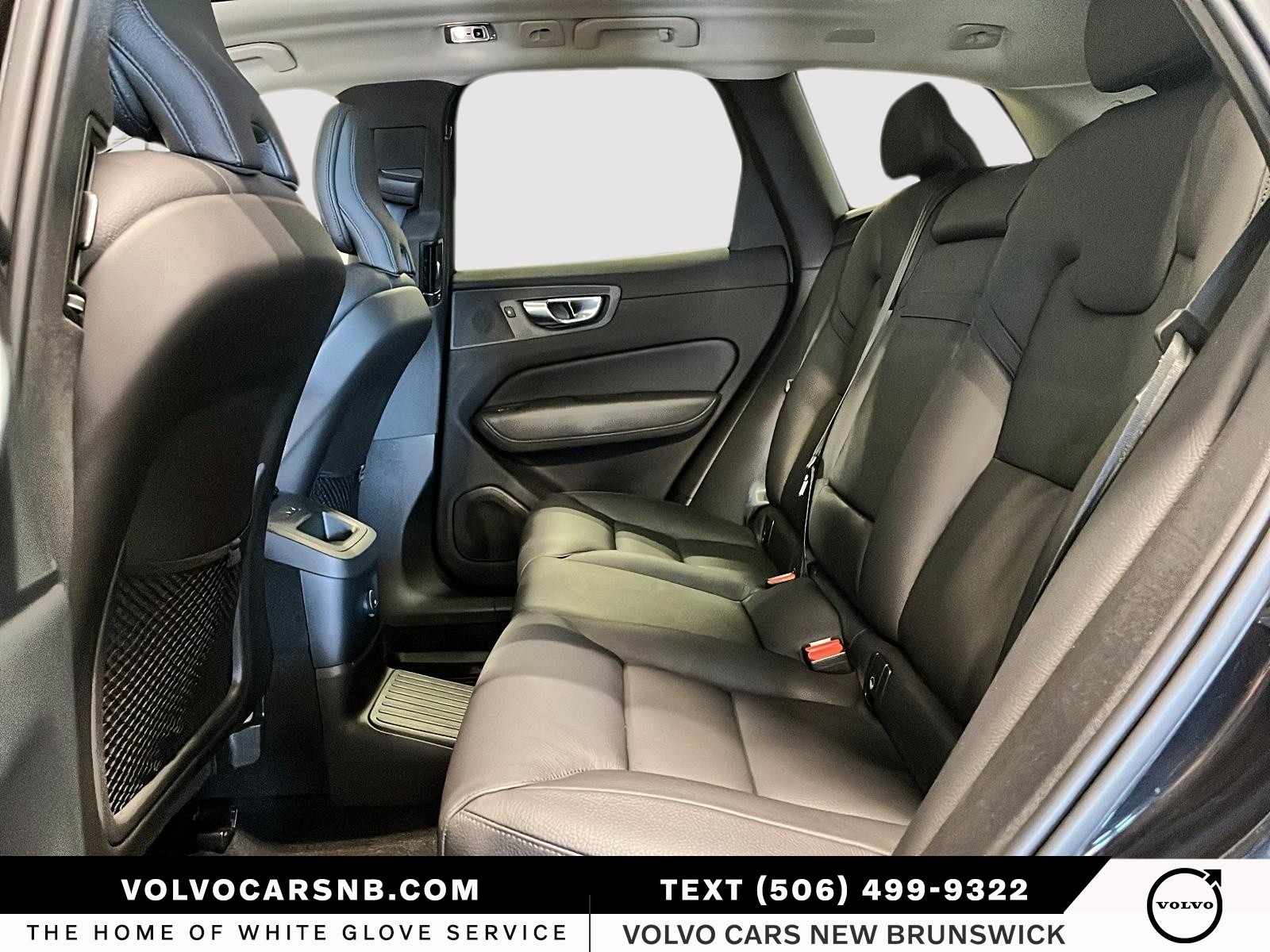 2021 Volvo XC60 Recharge Plug-In Hybrid T8 Inscription Expression