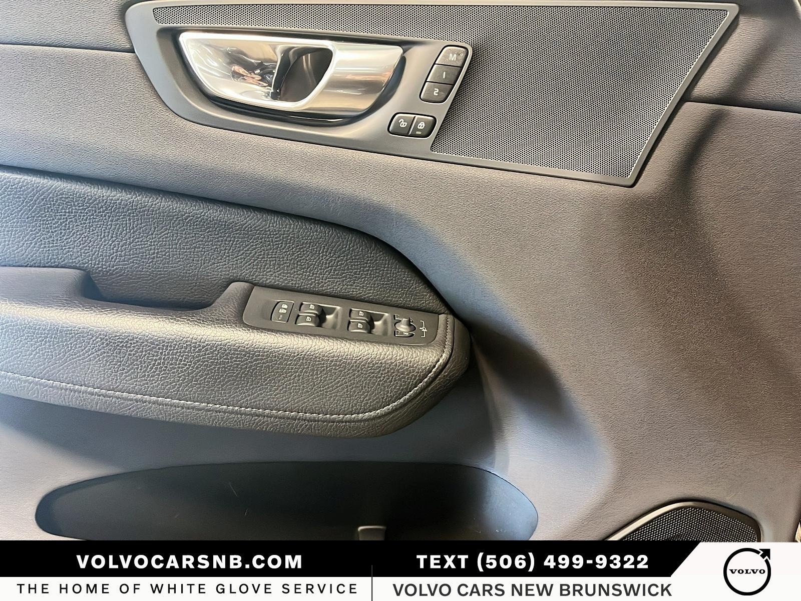 2021 Volvo XC60 Recharge Plug-In Hybrid T8 Inscription Expression