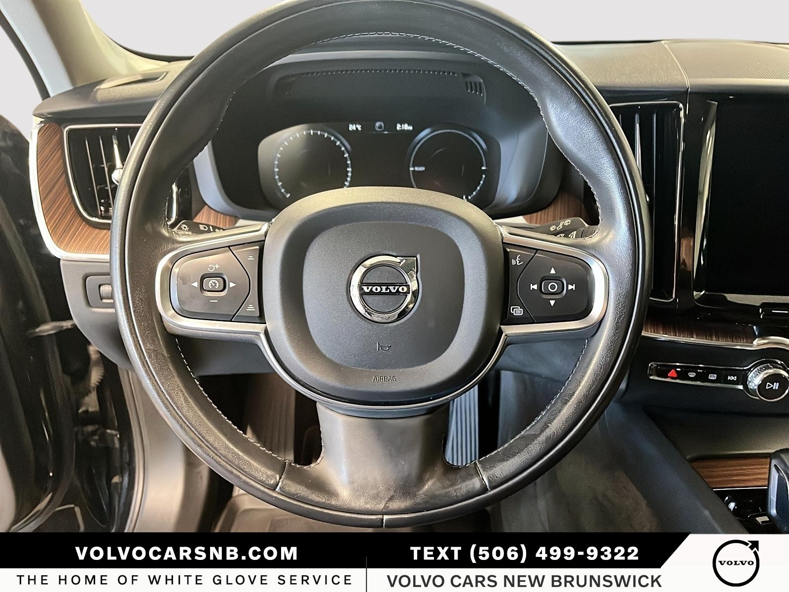 2021 Volvo XC60 Recharge Plug-In Hybrid T8 Inscription Expression