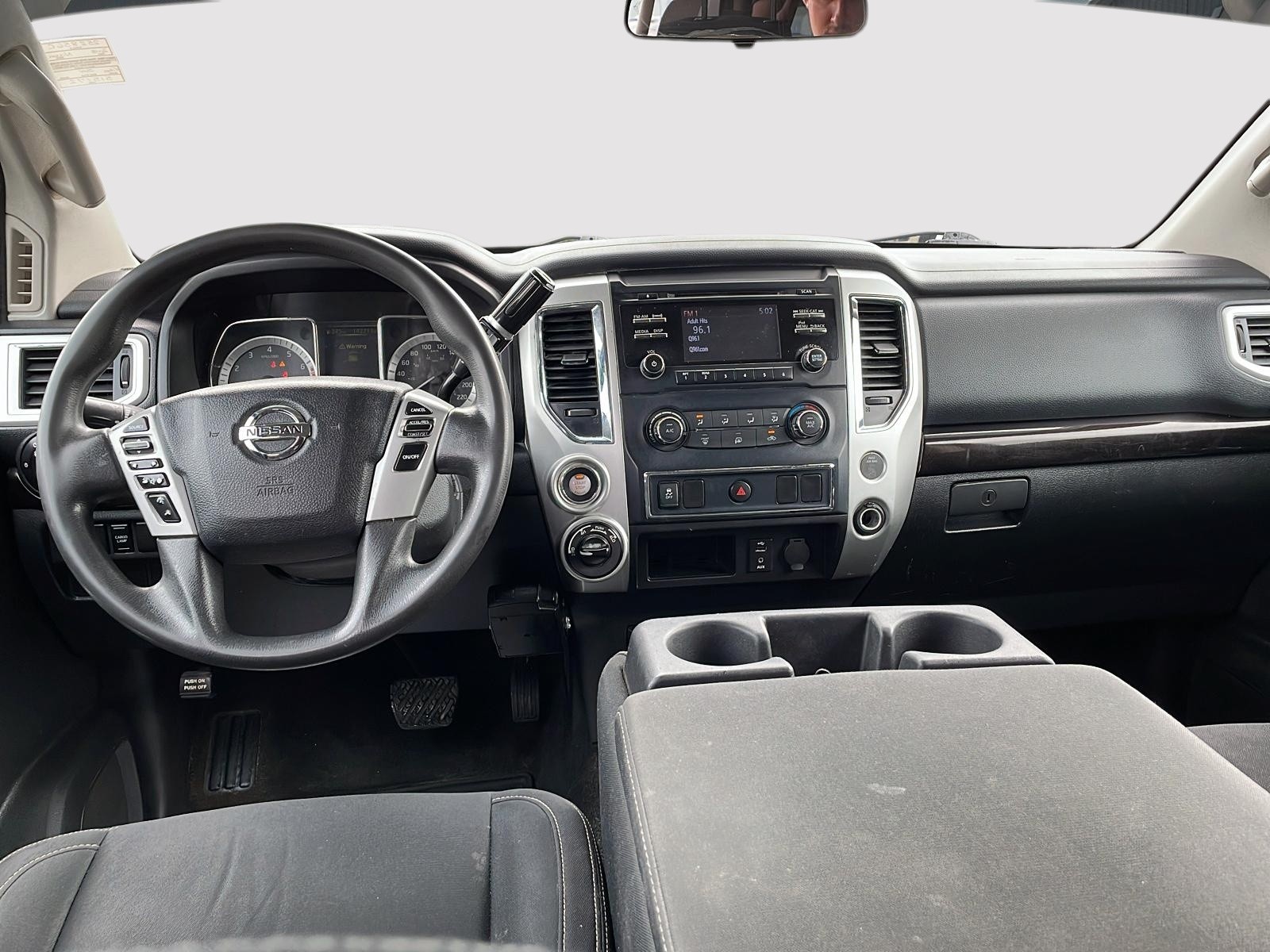 2018 Nissan Titan SV