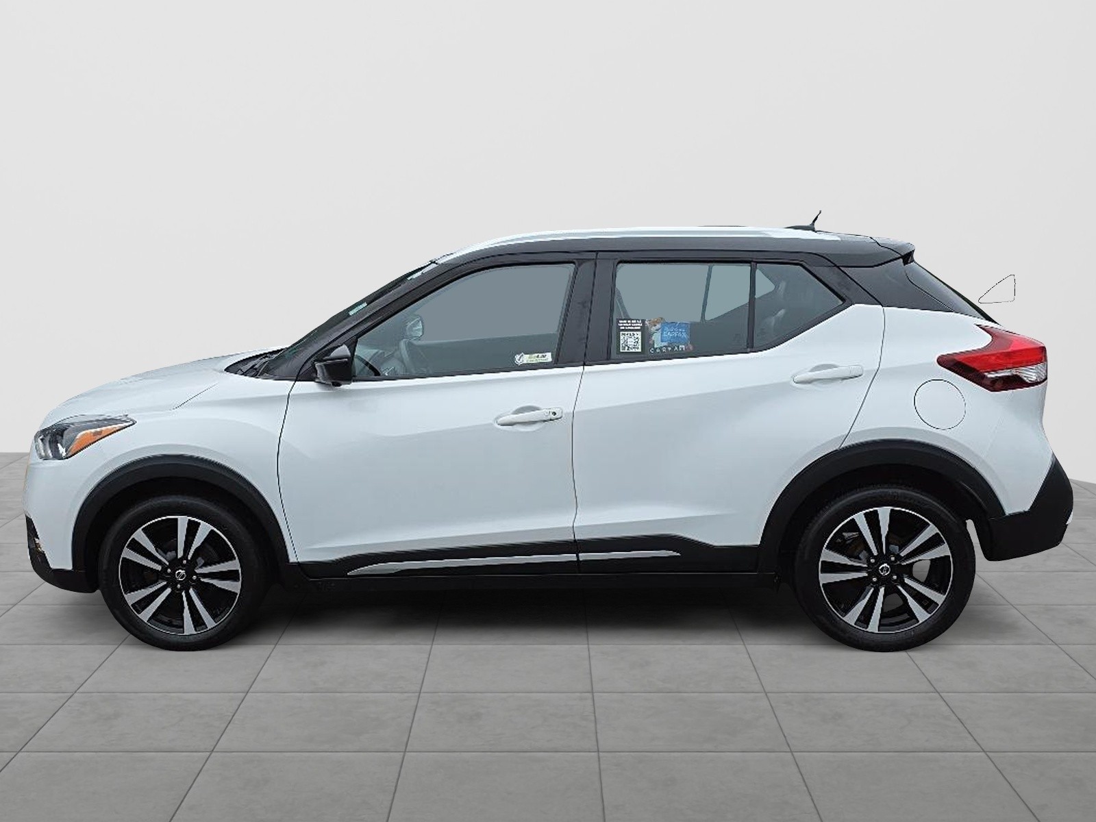 2019 Nissan Kicks SR