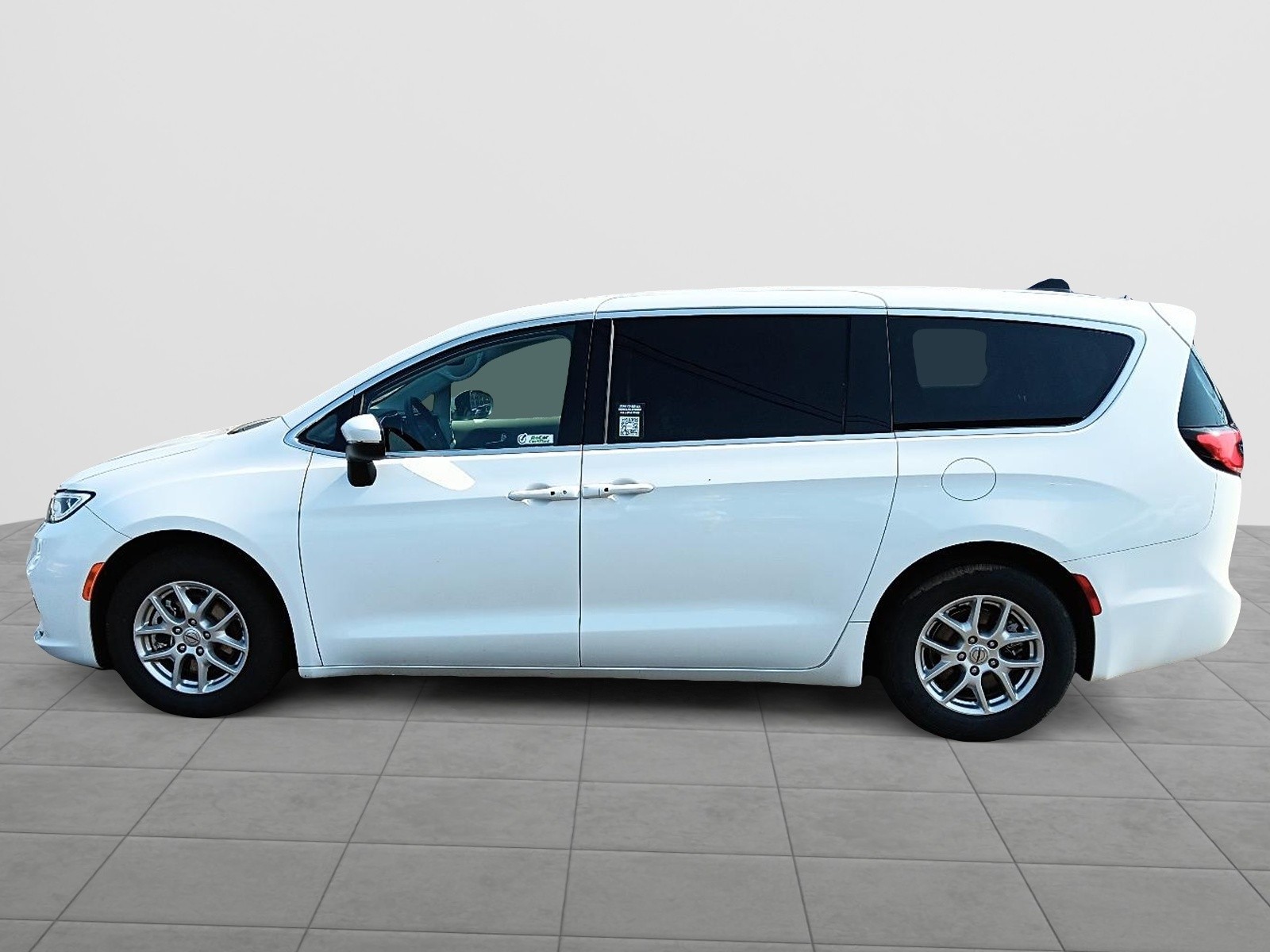 2023 Chrysler Pacifica Touring-L