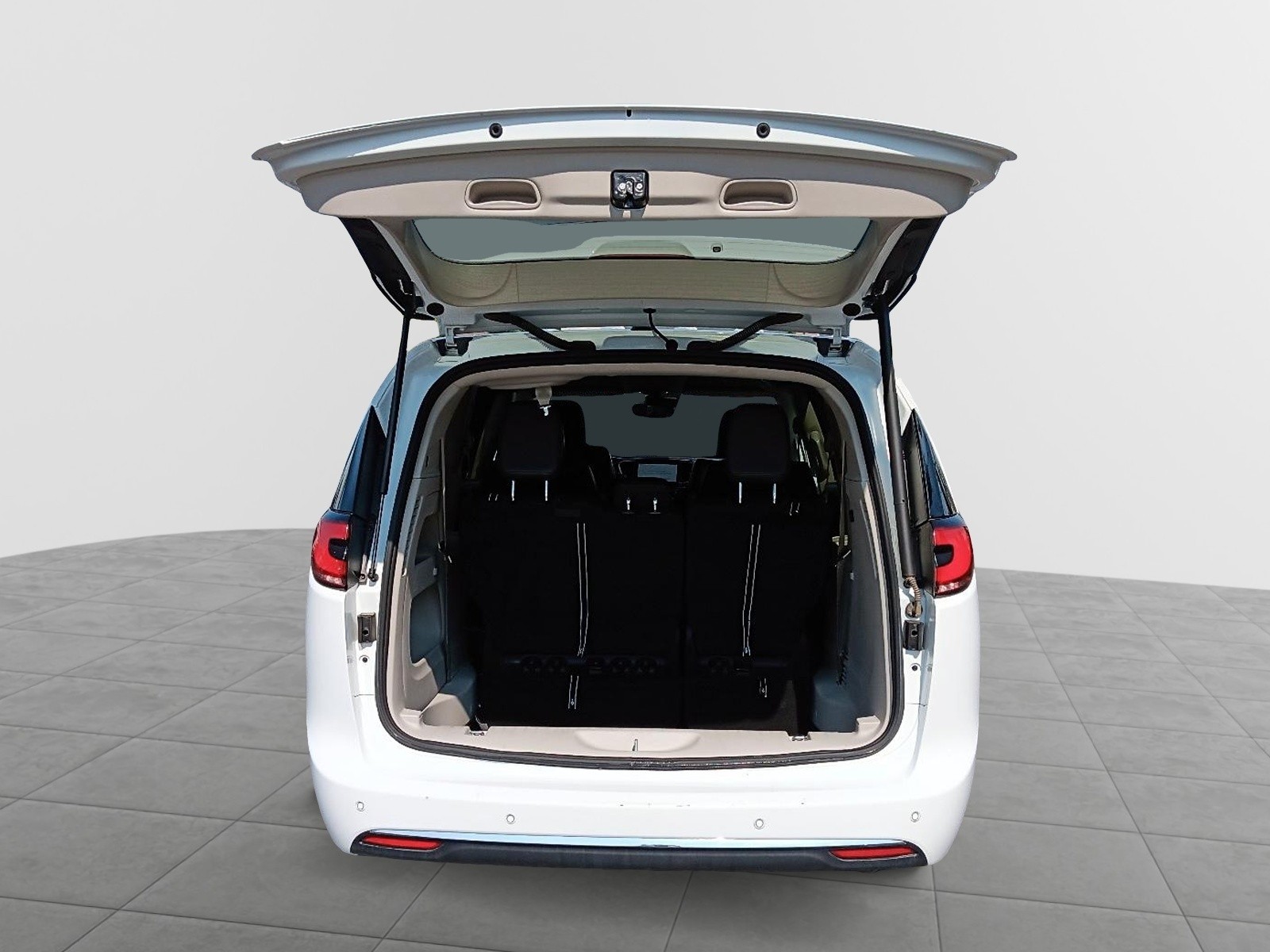 2023 Chrysler Pacifica Touring-L