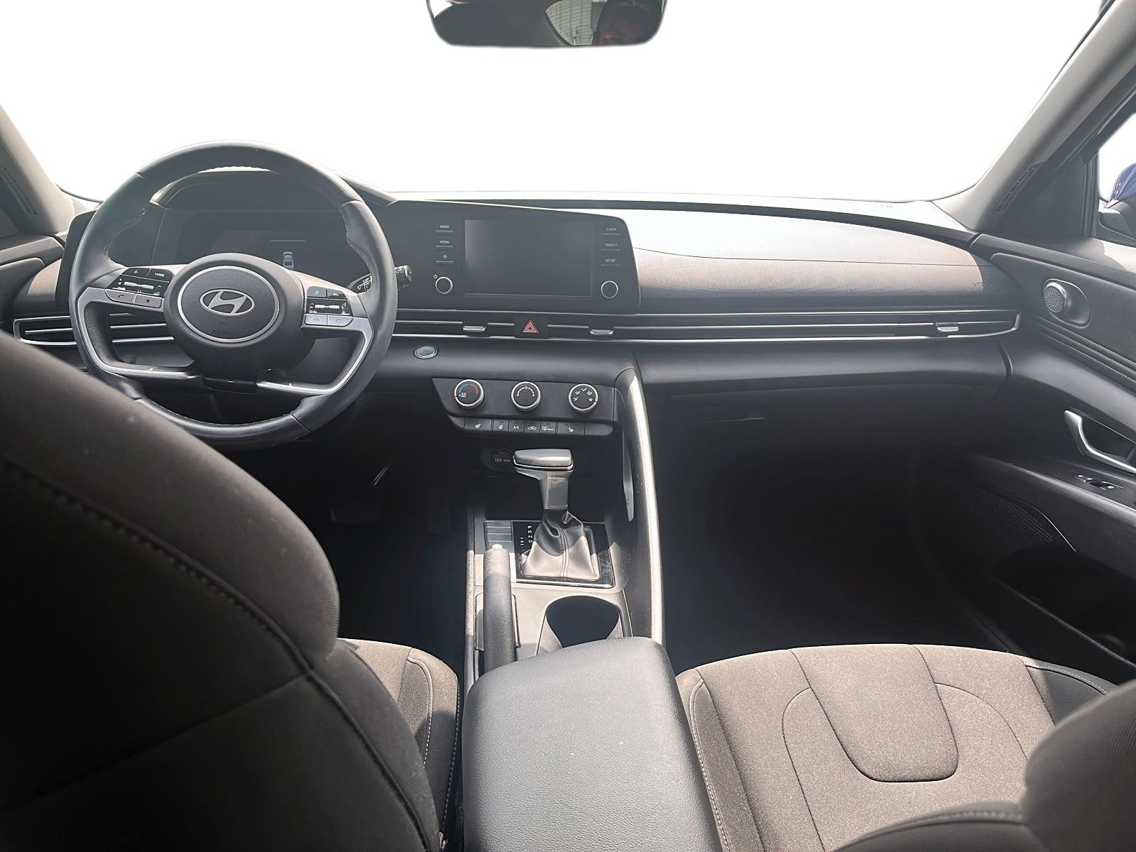 2024 Hyundai Elantra Preferred