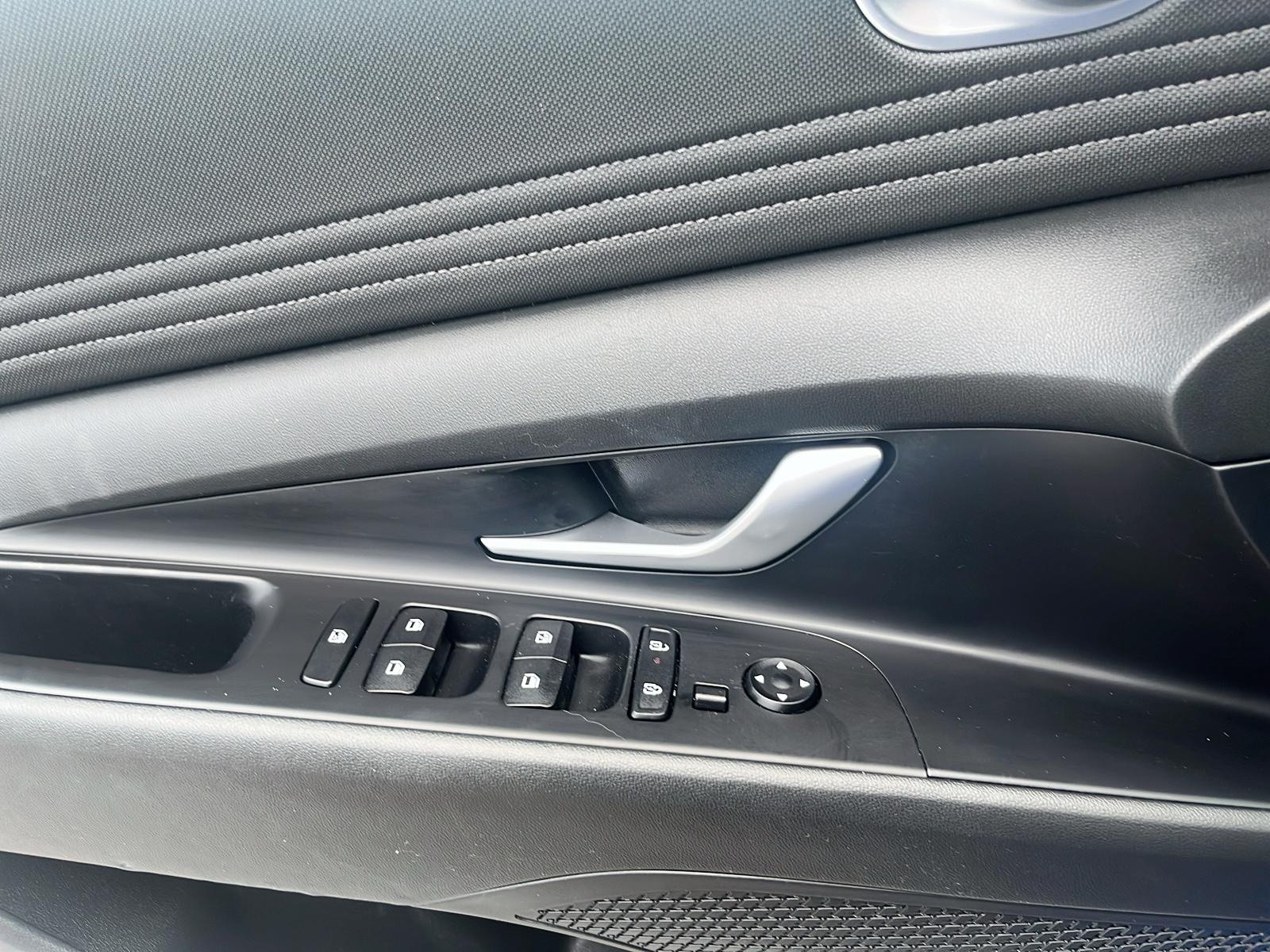 2024 Hyundai Elantra Preferred