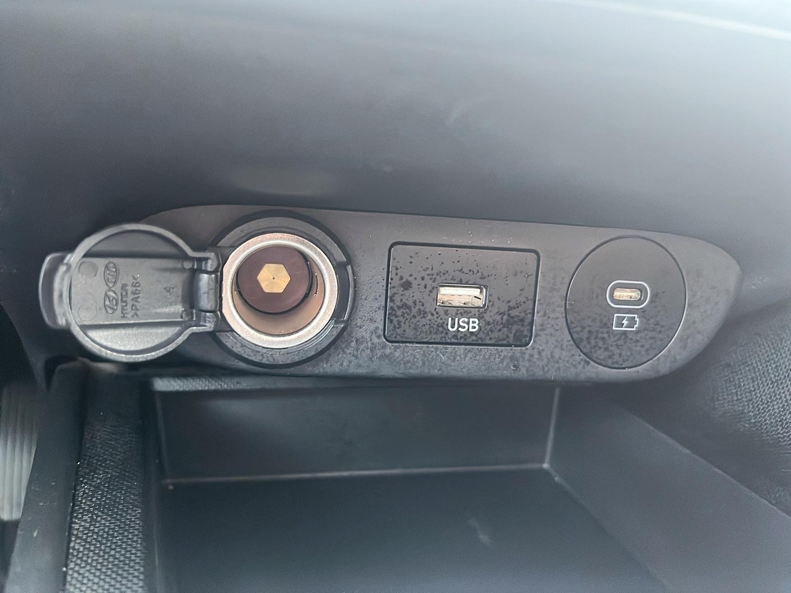 2024 Hyundai Elantra Preferred