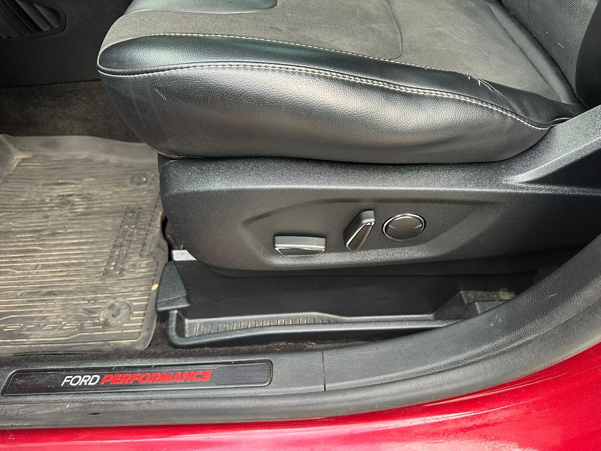 2019 Red Ford Edge ST AWD SUV