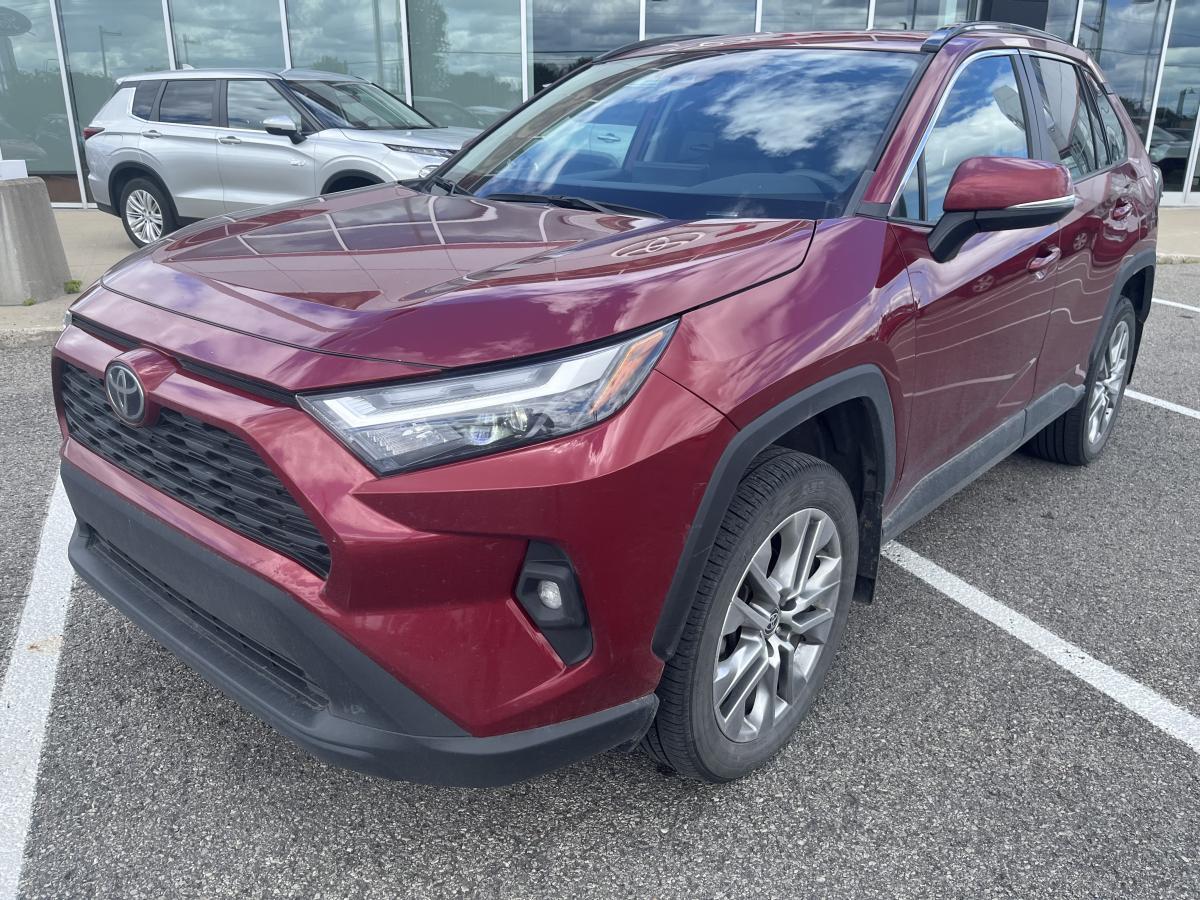 Used 2023 Toyota RAV4 with 87,183 km for sale at Otogo