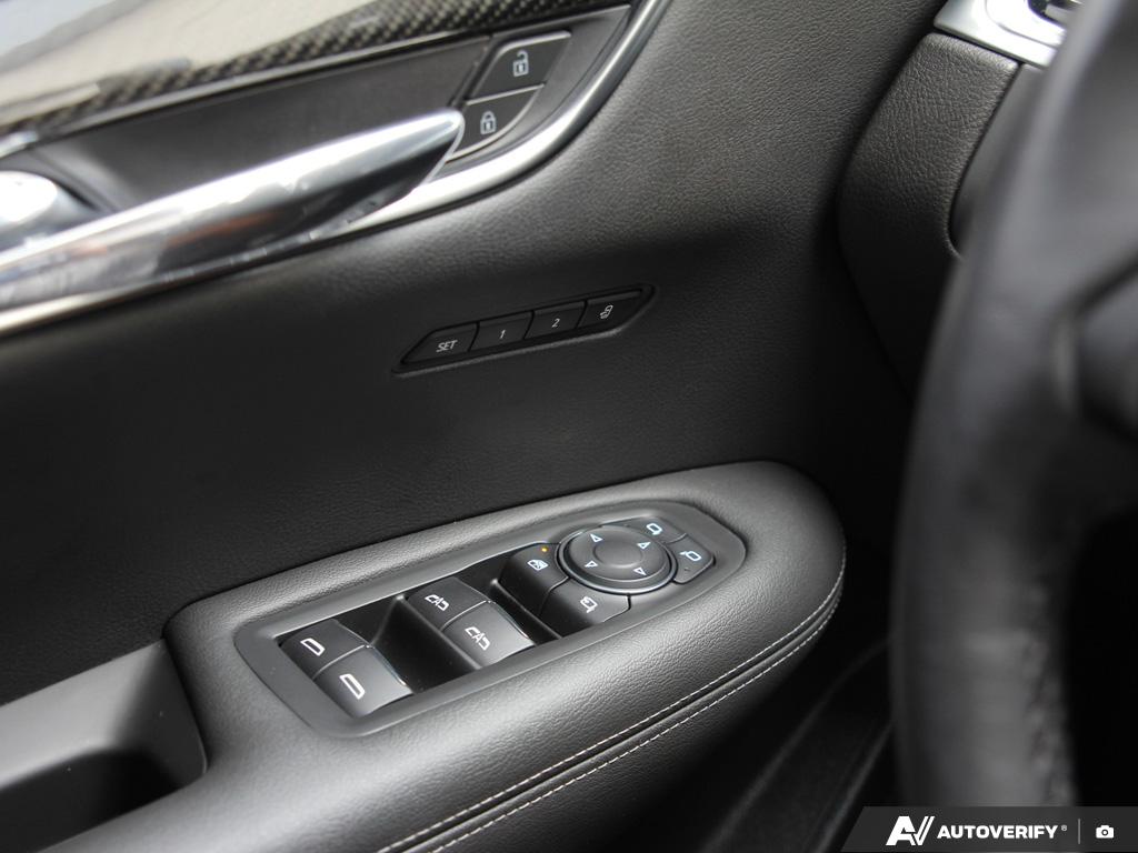 used 2022 Cadillac XT6 car, priced at $44,989