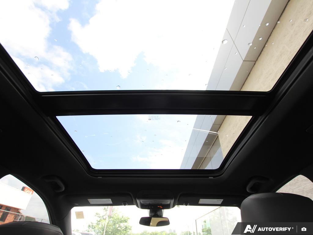 used 2022 Cadillac XT6 car, priced at $44,989