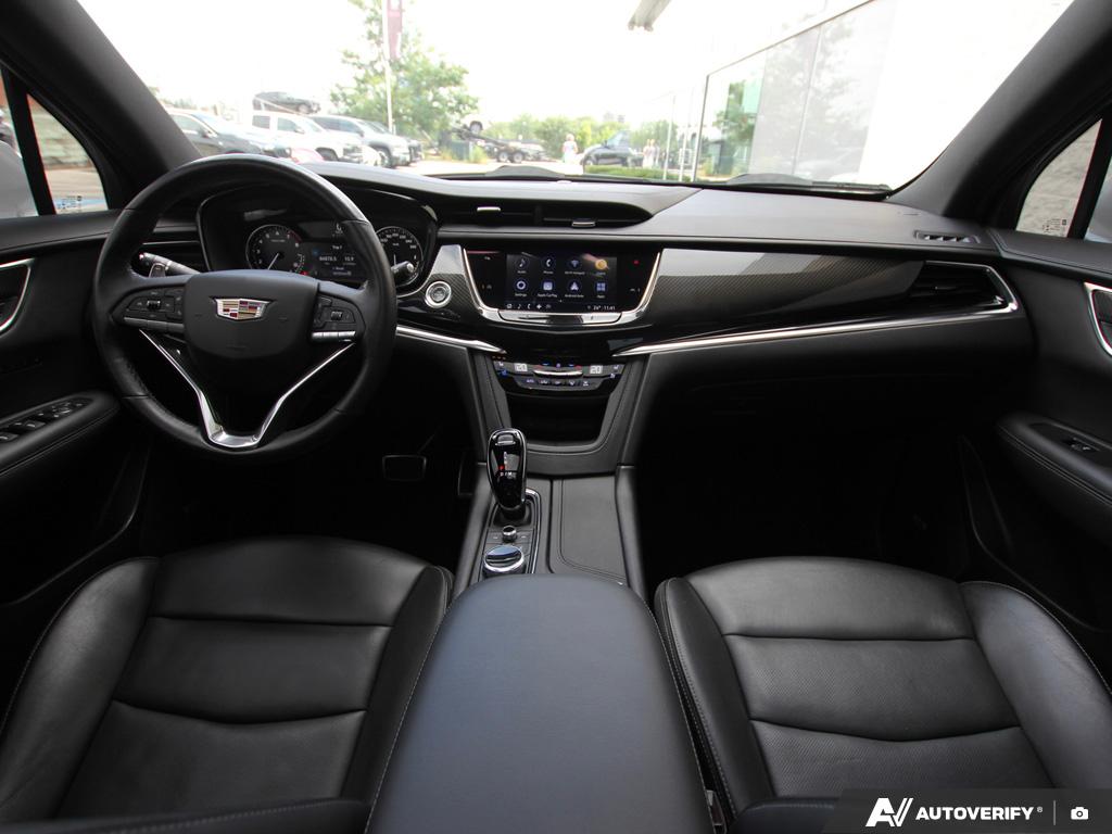 used 2022 Cadillac XT6 car, priced at $44,989
