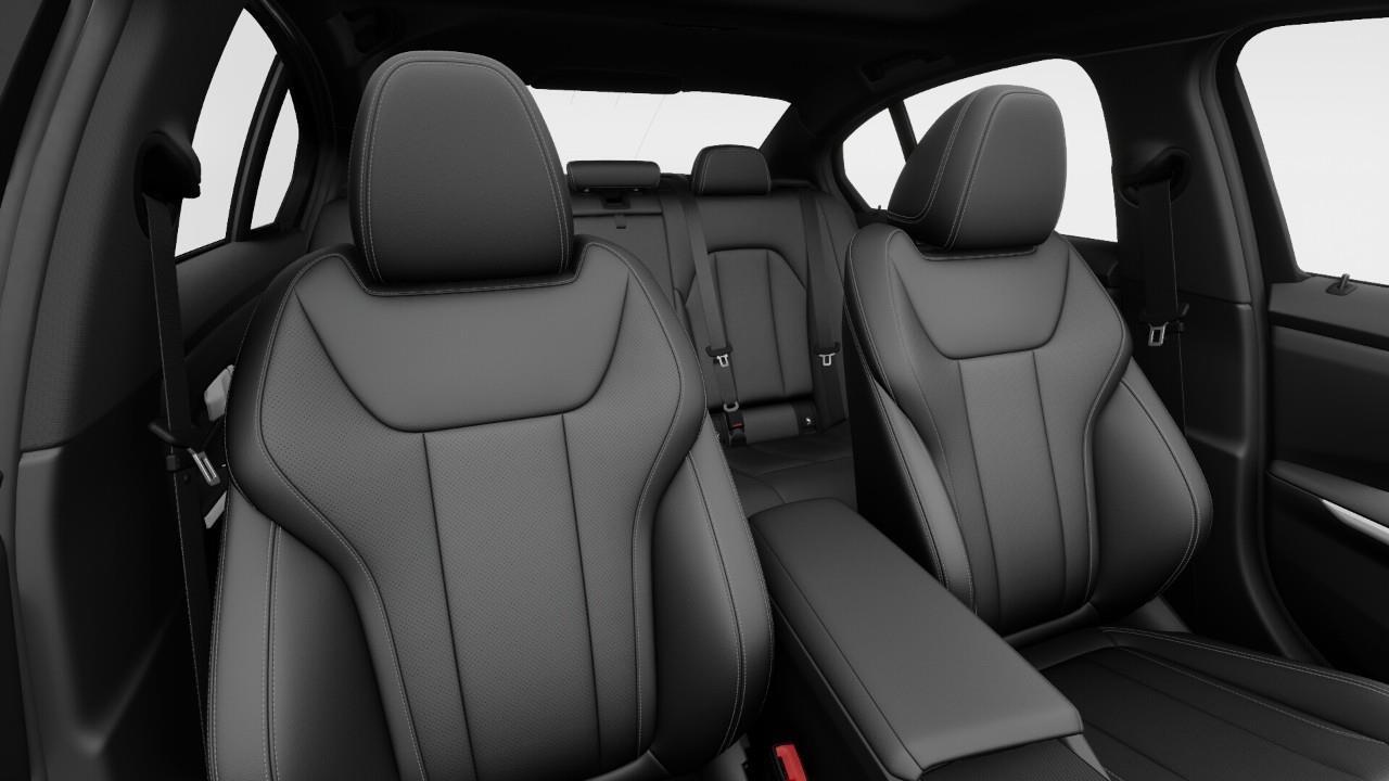 2025 BMW 330i xDrive, Toronto, Cash