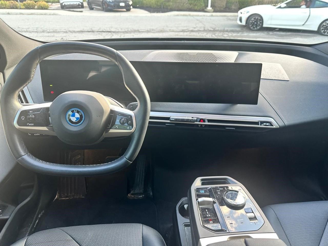 2023 BMW iX xDrive40, Toronto, Cash