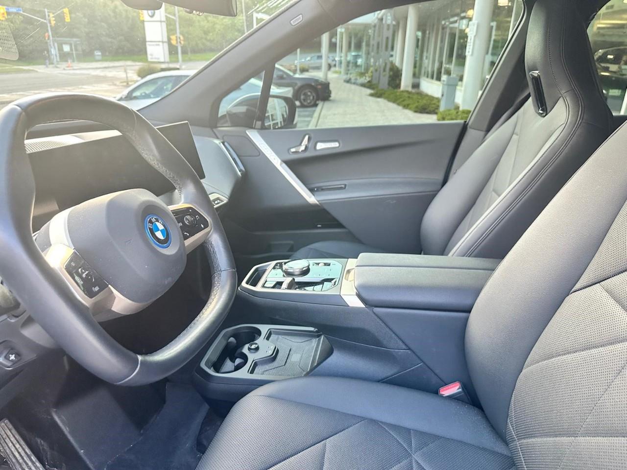2023 BMW iX xDrive40, Toronto, Cash