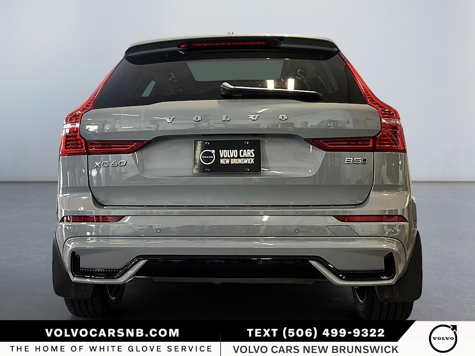 2024 Volvo XC60 B5 Plus Dark Theme