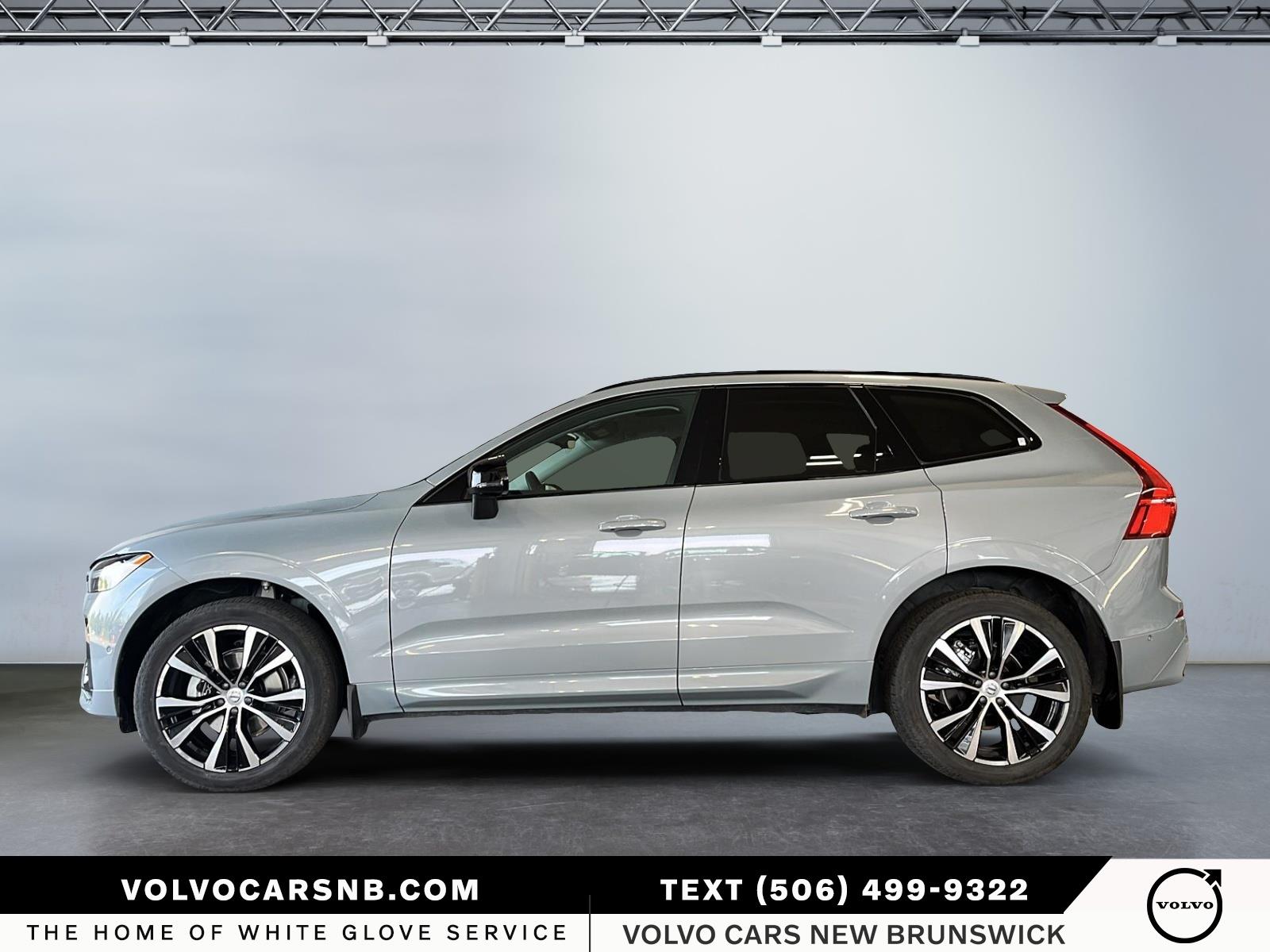 2024 Volvo XC60 B5 Plus Dark Theme
