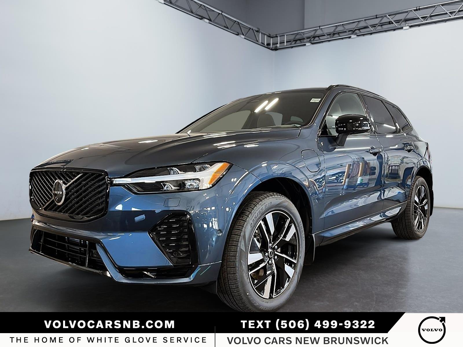 2026 Volvo XC60 Plug-In Hybrid  T8 Plus Dark Theme