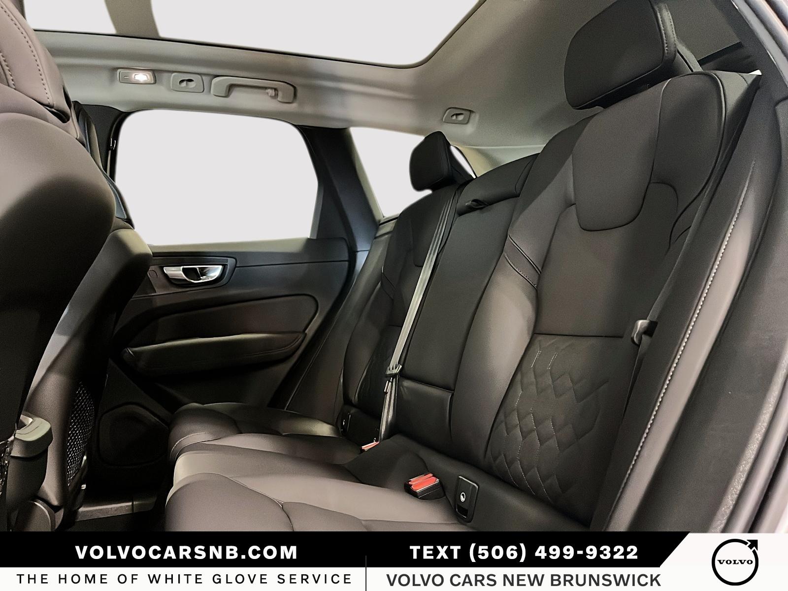 2026 Volvo XC60 B5 Core Dark Theme