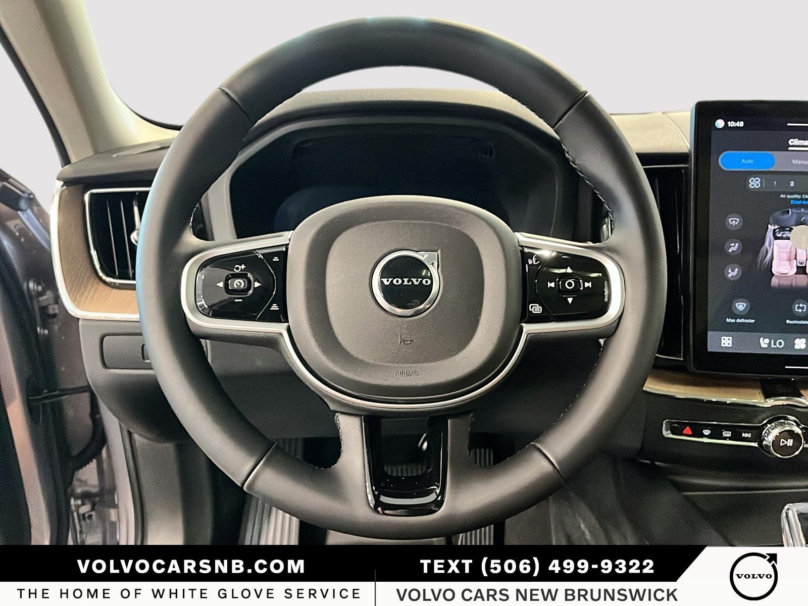 2026 Volvo XC60 B5 Core Dark Theme