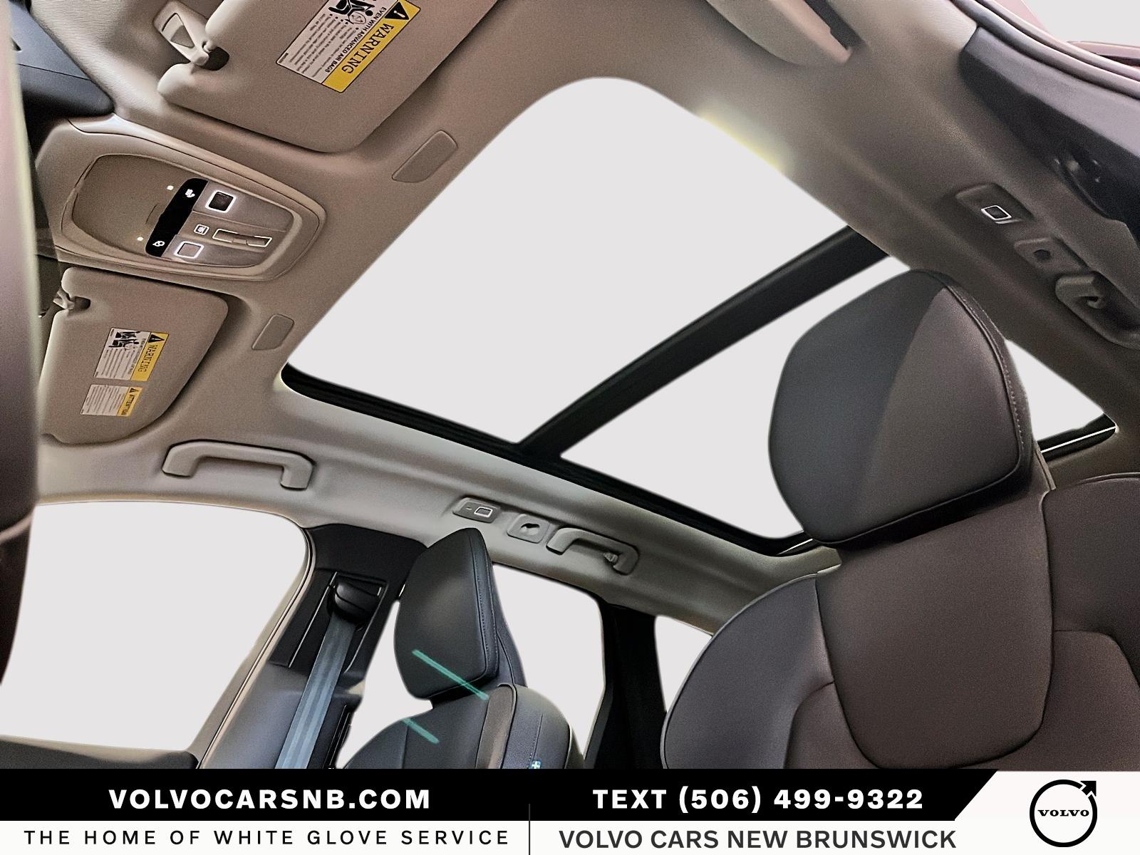 2026 Volvo XC60 B5 Core Dark Theme